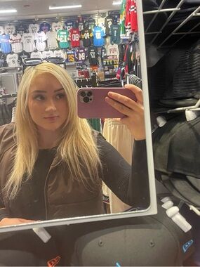 Meet your Posher, Emma